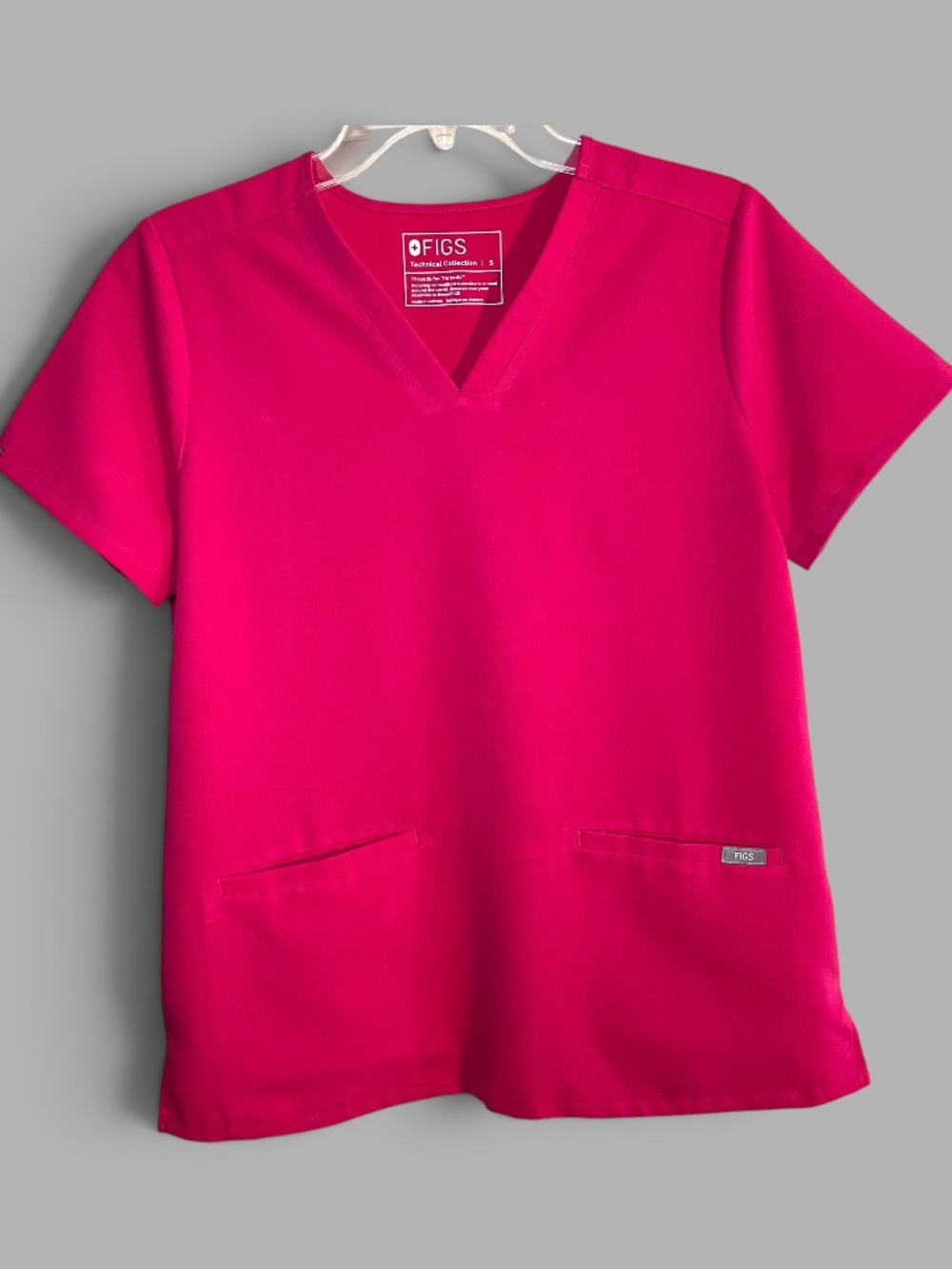 Figs Casma Ultra Rose (#2926) Scrub Top Size Small
